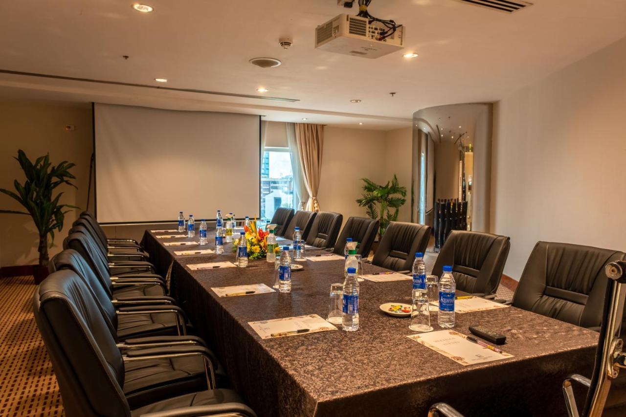 Lagos Continental Hotel Екстериор снимка Meeting room at the hotel