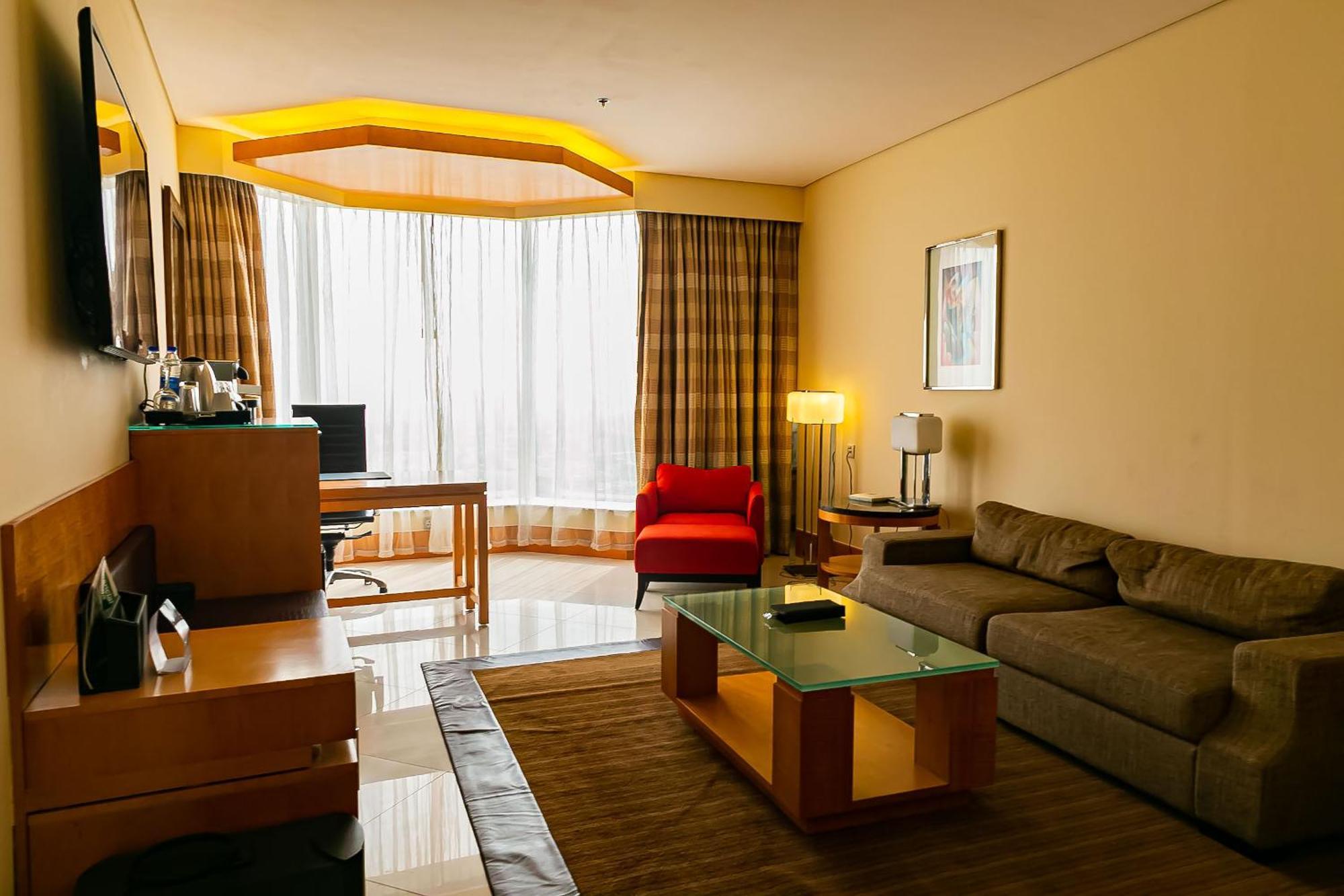 Lagos Continental Hotel Екстериор снимка