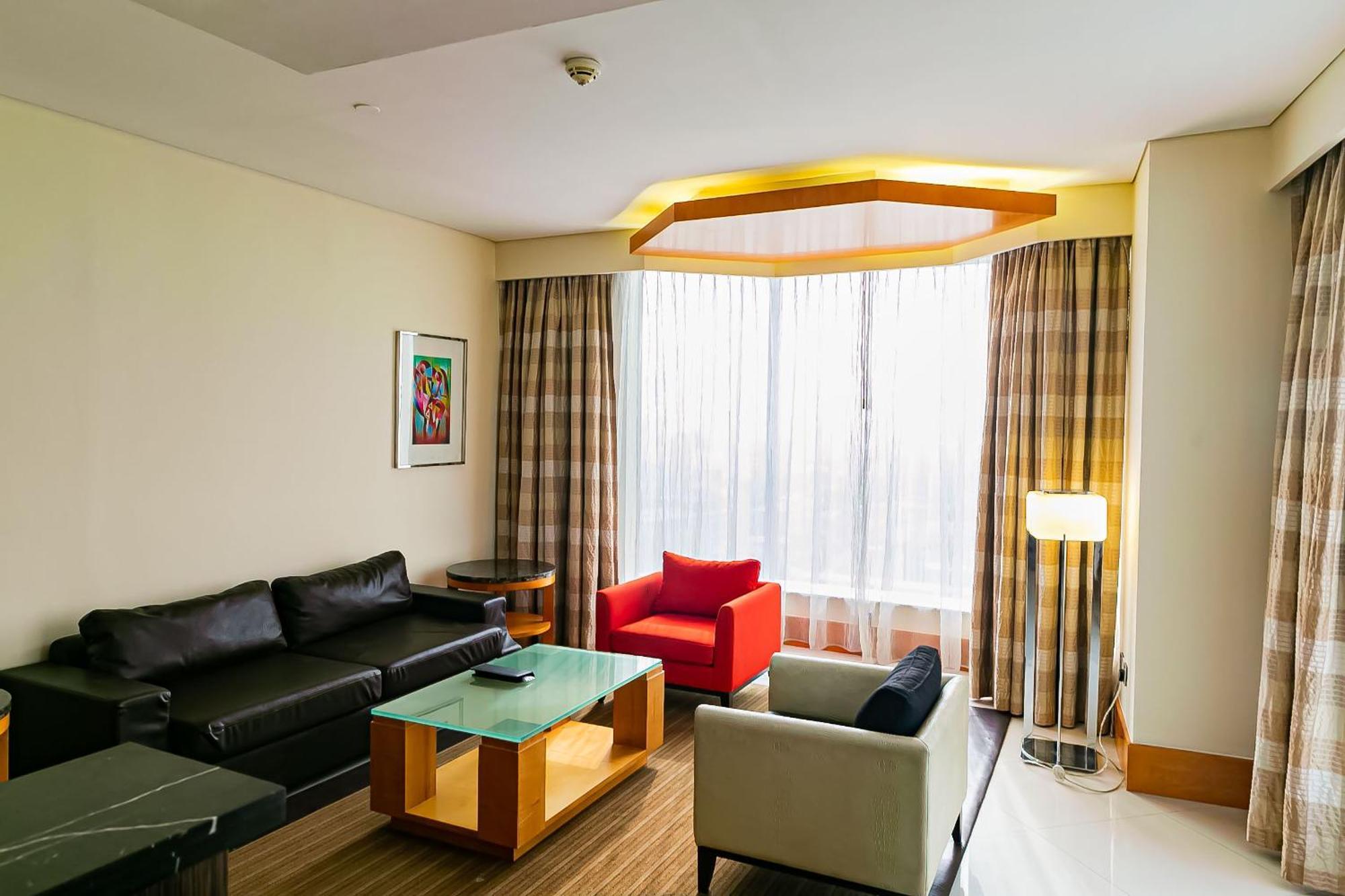 Lagos Continental Hotel Екстериор снимка Living room