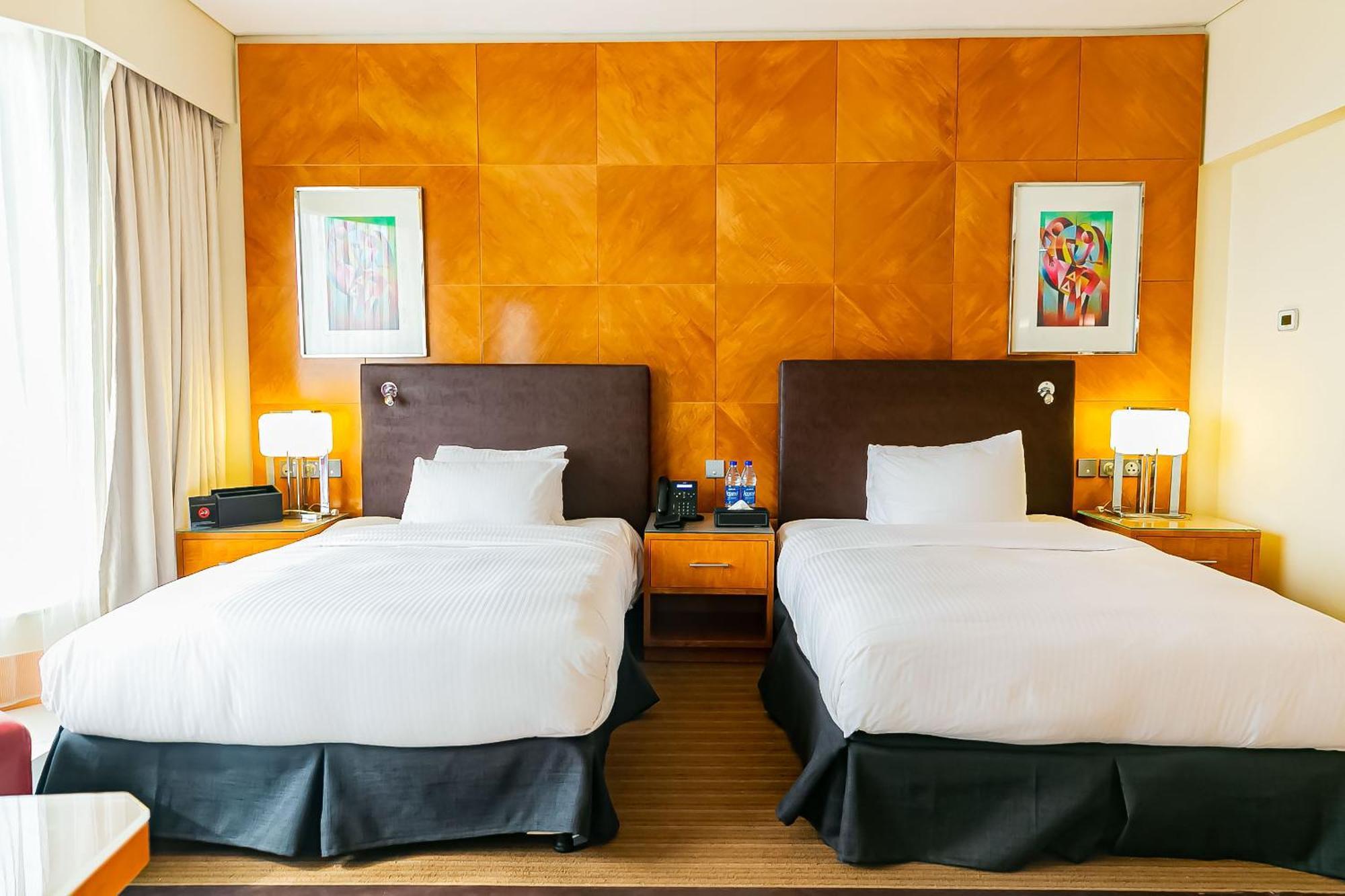 Lagos Continental Hotel Екстериор снимка Deluxe Room